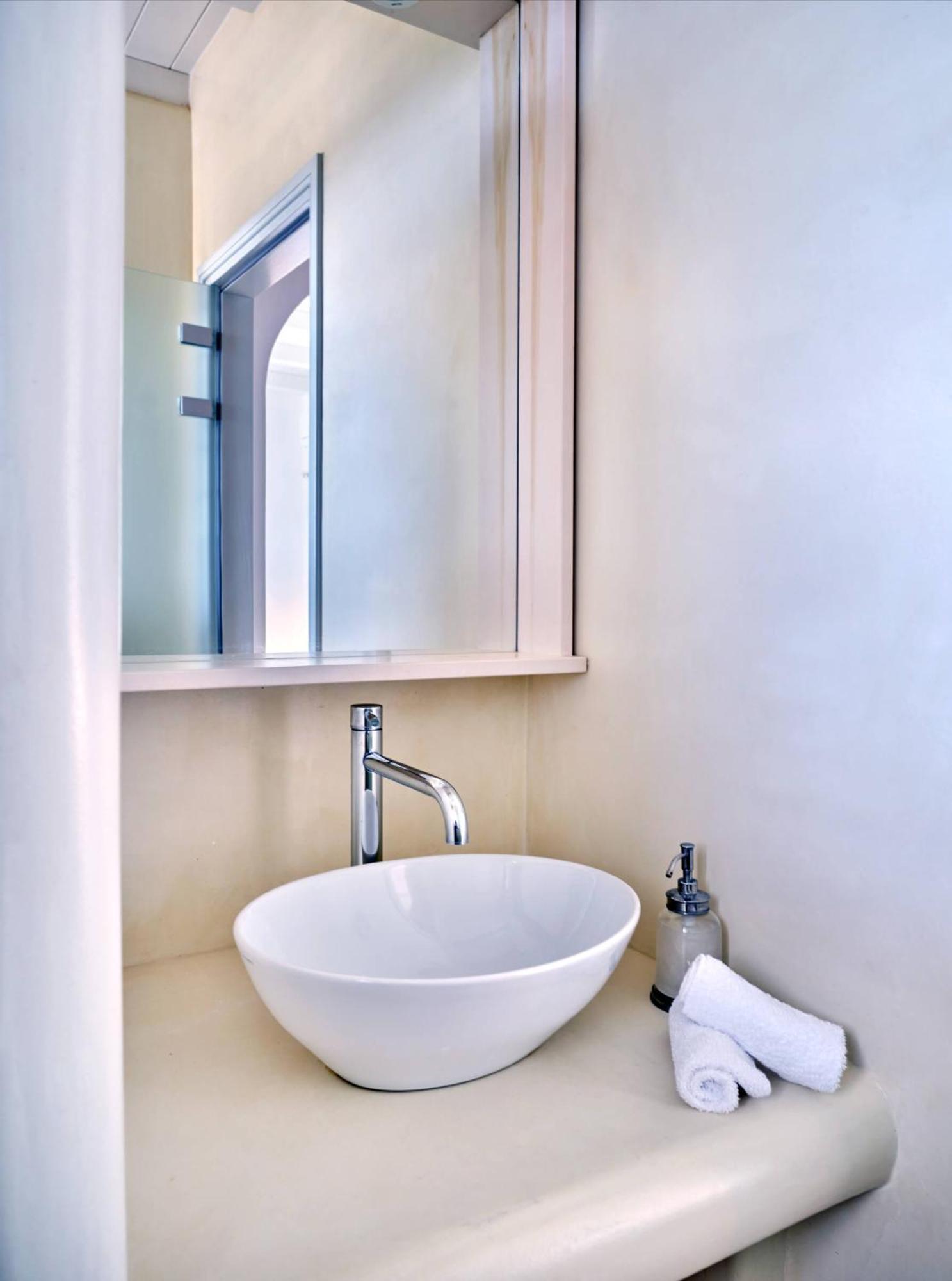 Luxurious Villa Pactia Amazing Pool Isterni  エクステリア 写真